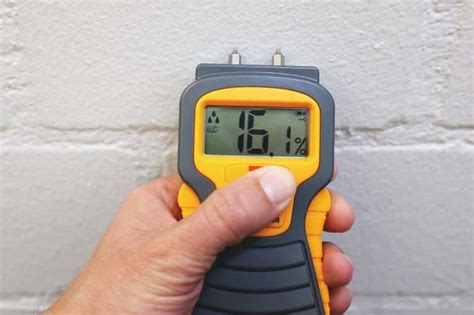 The correct way to use the cumin moisture meter to detect the 